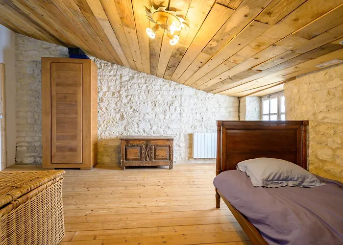 Ancien Chai Rethais Restaure En 2020 Feriehus Sainte-Marie-de-Ré