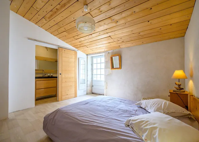 Ancien Chai Rethais Restaure En 2020 Feriehus Sainte-Marie-de-Ré